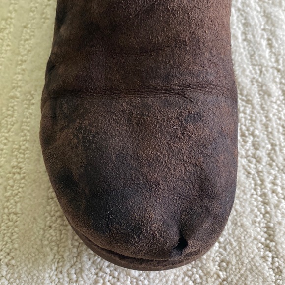 UGG Classic Short II Boot Chocolate - Picture 3 of 10